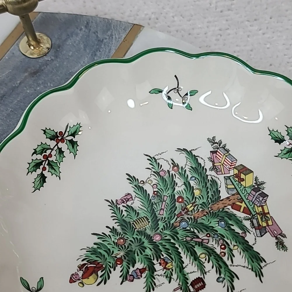 Spode Christmas Tree Vintage Collectible Small Round Scalloped/Fluted Platter